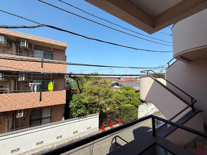 物件内観写真16　(室内からの展望)