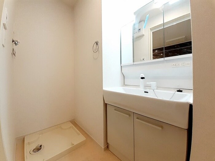 物件内観写真8　(洗面)