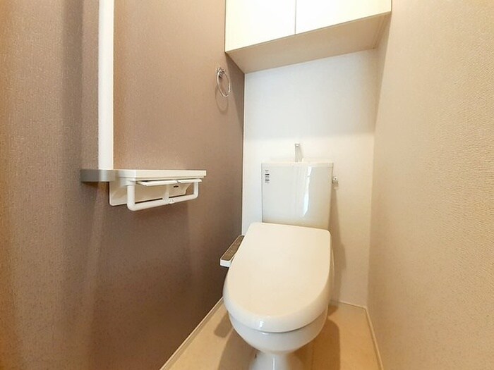 物件内観写真9　(トイレ)