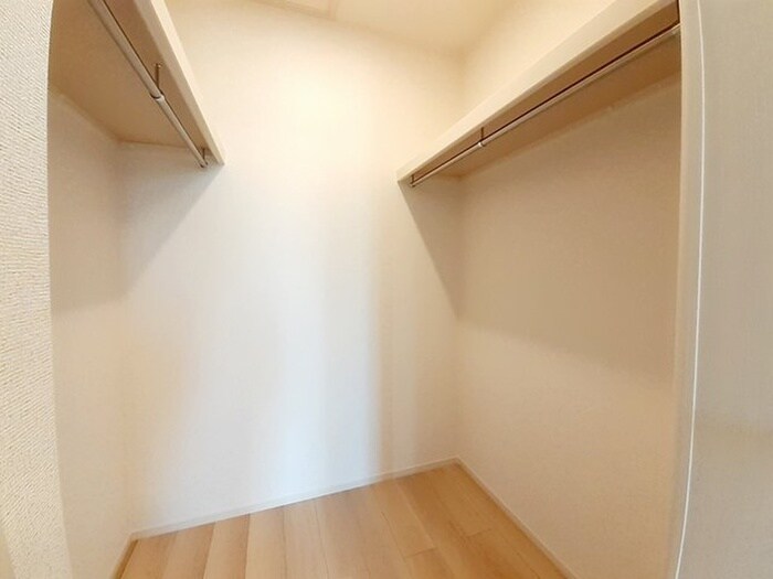 物件内観写真9　(収納)