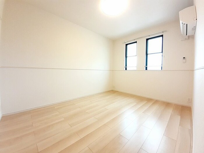 物件内観写真11　(内観写真)