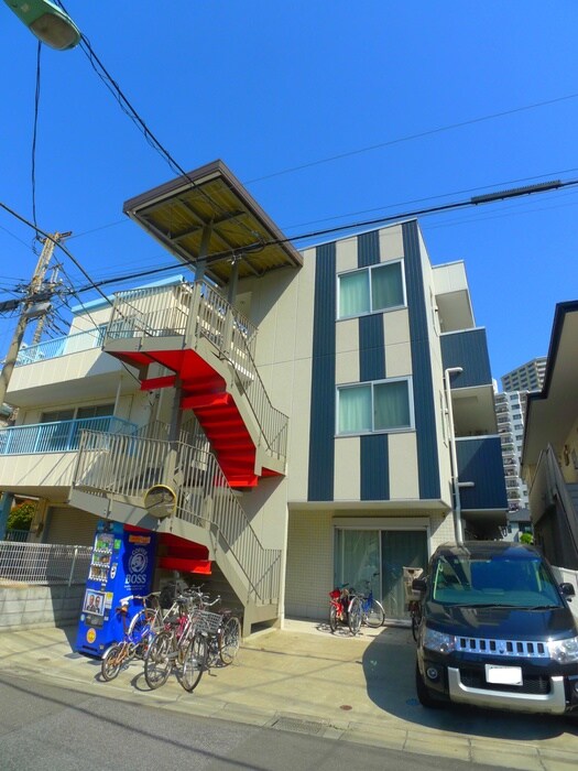 物件外観写真1　(外観写真)