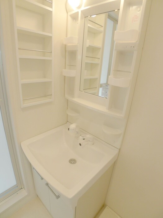 物件内観写真9　(洗面)