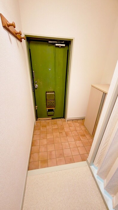 物件内観写真18　(玄関)