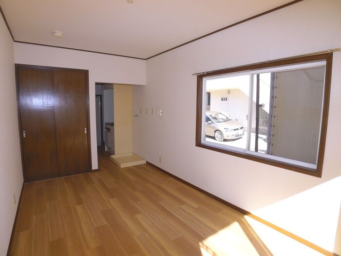 物件内観写真6　(居室)