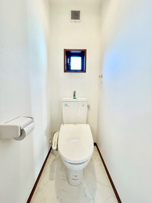 物件内観写真12　(トイレ)