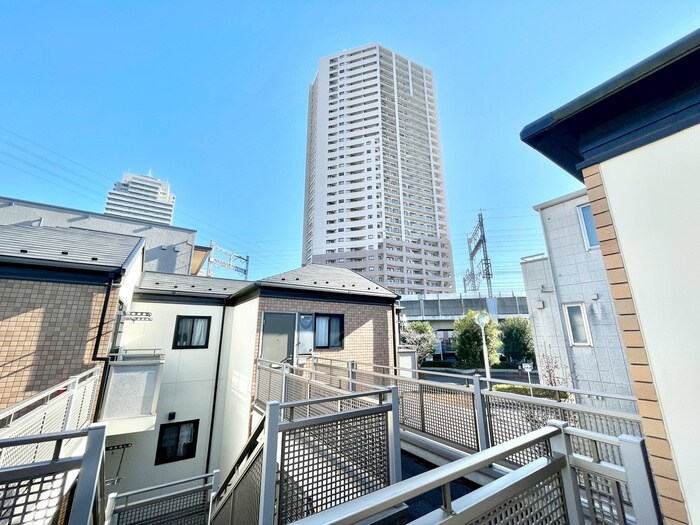 物件内観写真14　(室内からの展望)