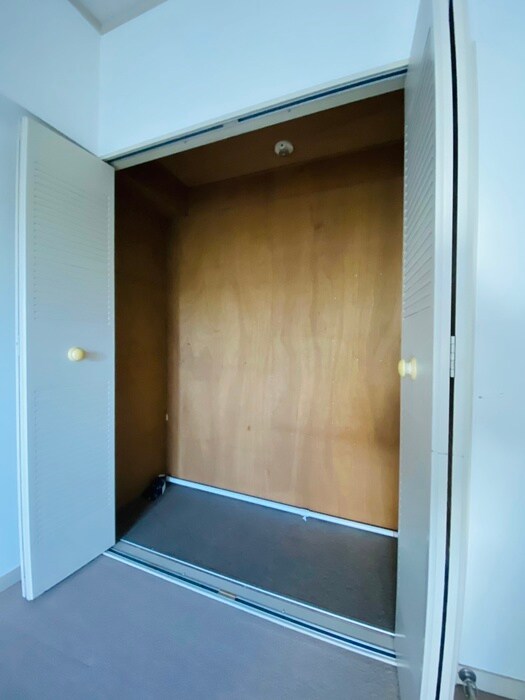 物件内観写真10　(収納)