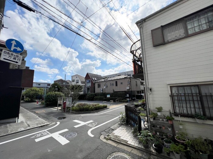 物件内観写真20　(室内からの展望)