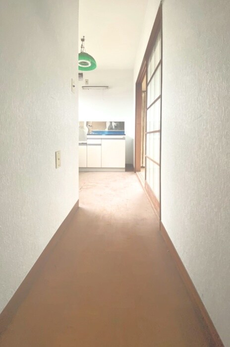 物件内観写真7　(玄関)