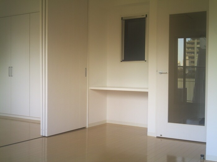 物件内観写真4　(居室)