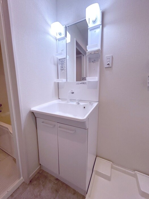 物件内観写真11　(洗面)