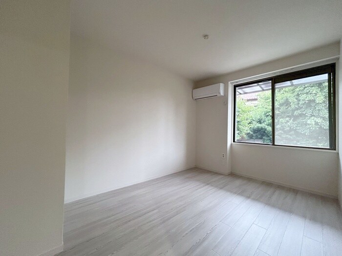 物件内観写真13　(居室)