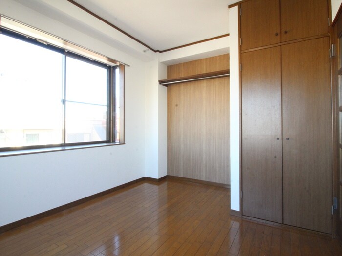 物件内観写真9　(居室)