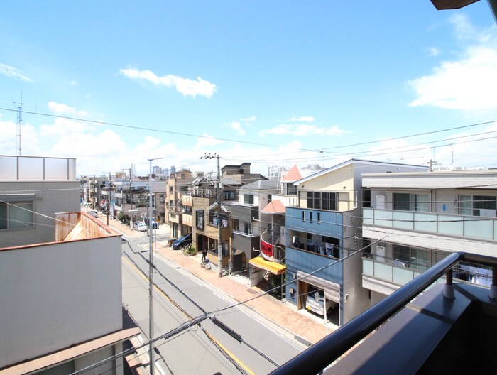 物件内観写真22　(室内からの展望)