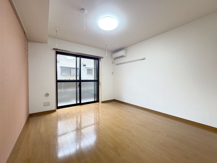 物件内観写真7　(ベランダ・バルコニー)