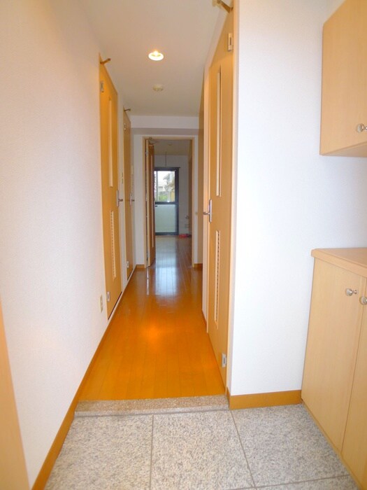 物件内観写真17　(廊下)