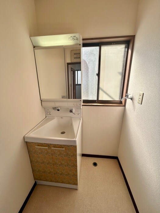 物件内観写真13　(洗面)