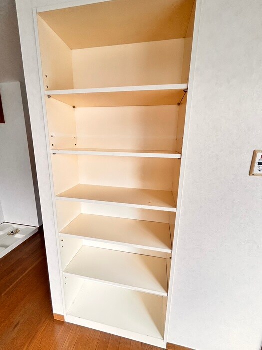 物件内観写真16　(収納)