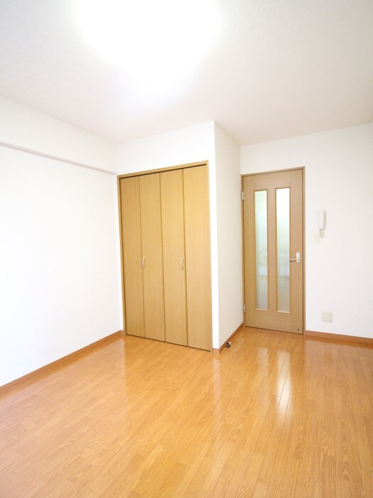 物件内観写真11　(室内からの展望)