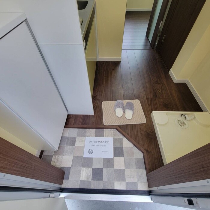 物件内観写真19　(玄関)