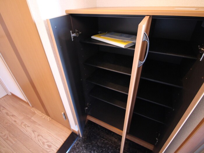 物件内観写真19　(靴箱)