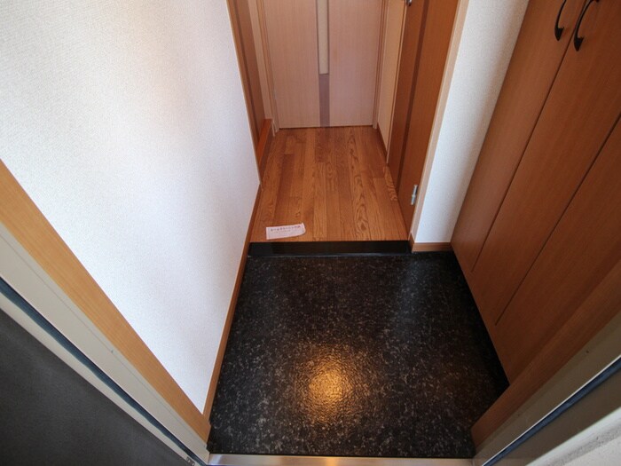物件内観写真20　(玄関)