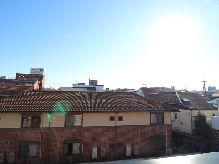 物件内観写真22　(室内からの展望)