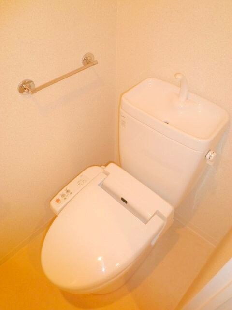 物件内観写真11　(トイレ)