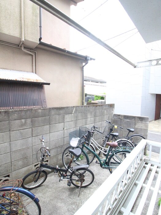 物件内観写真16　(玄関)