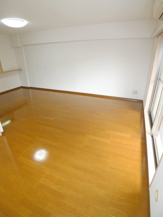 物件内観写真5　(居室)