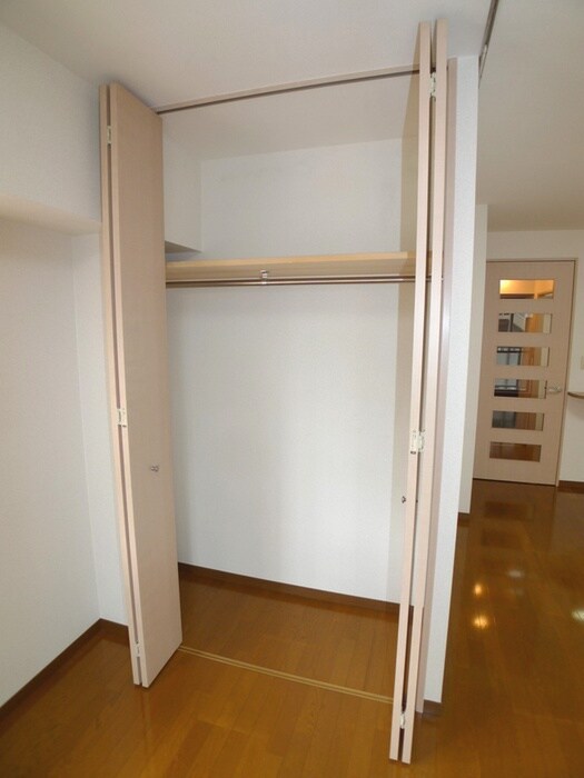 物件内観写真8　(収納)