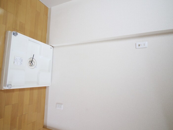 物件内観写真13　(洗濯機置場)