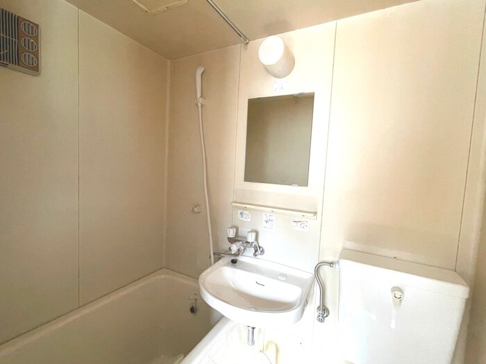 物件内観写真10　(洗面)