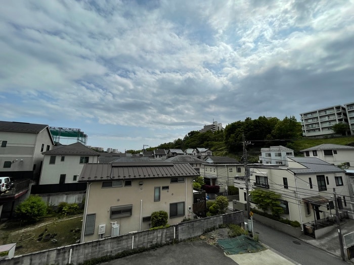 物件内観写真16　(室内からの展望)