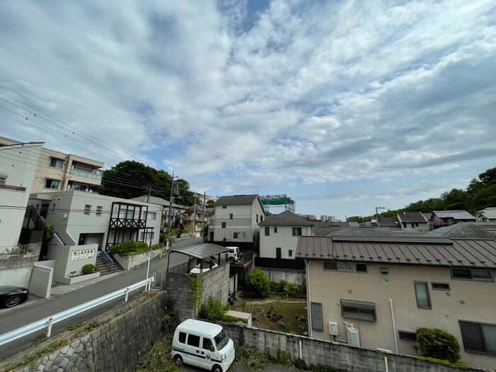 物件内観写真22　(室内からの展望)