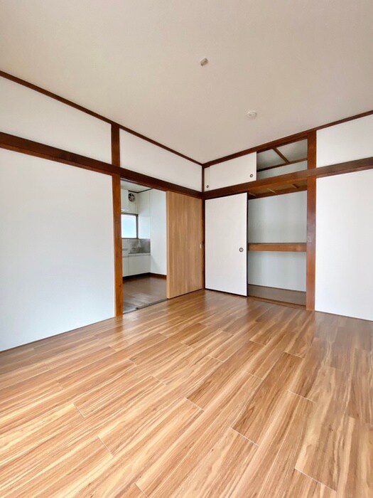 物件内観写真9　(室内からの展望)