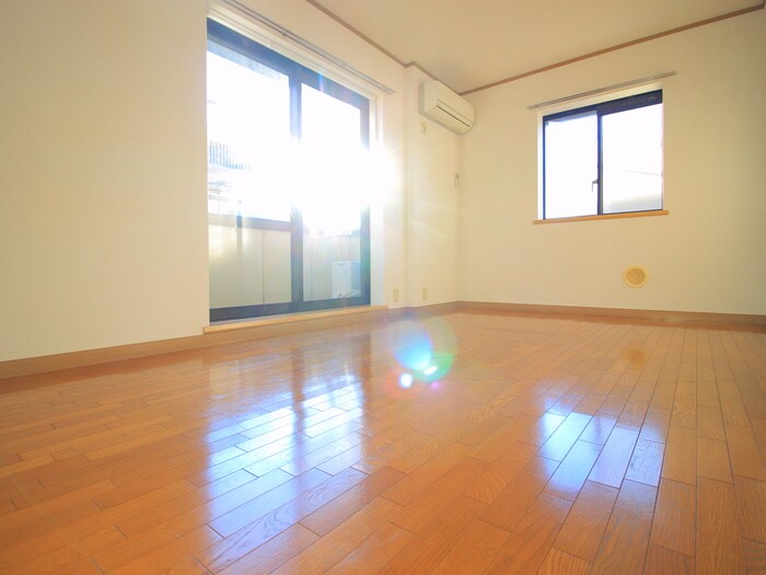 物件内観写真18　(廊下)