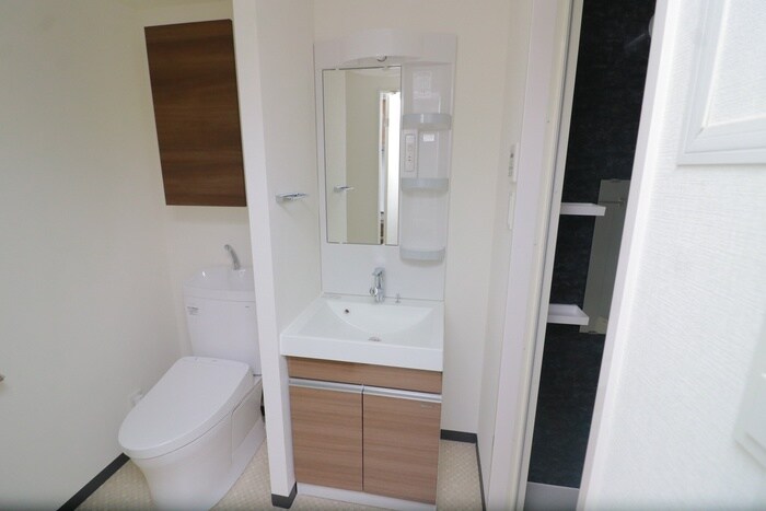 物件内観写真10　(洗面)