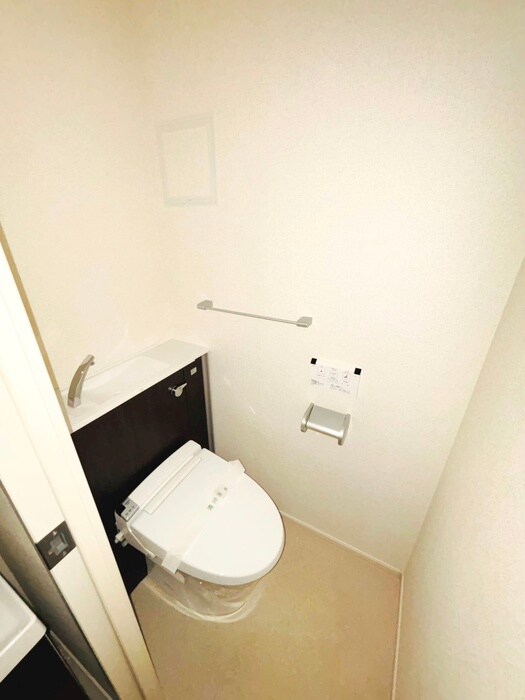 物件内観写真11　(トイレ)