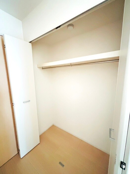 物件内観写真13　(収納)