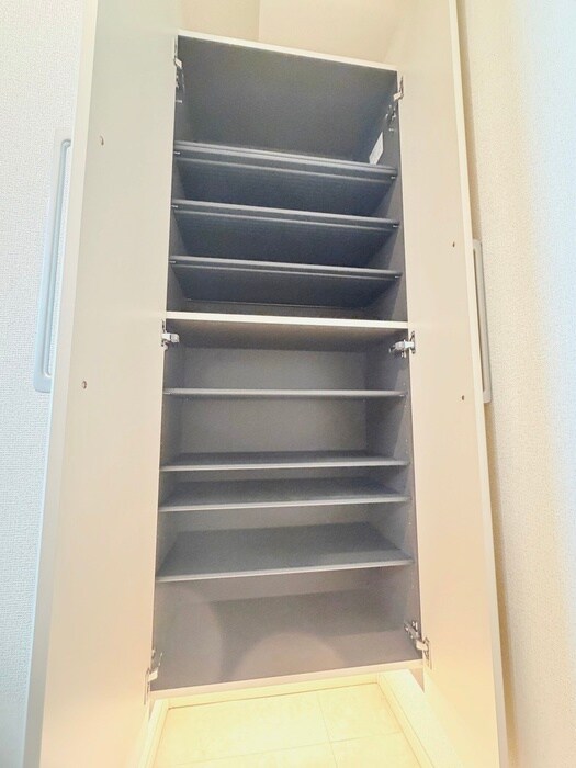 物件内観写真14　(靴箱)