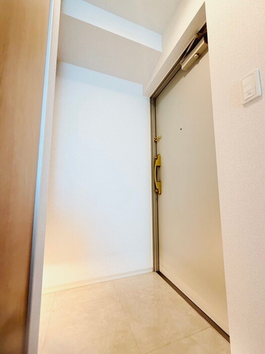 物件内観写真15　(玄関)