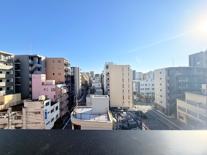 物件内観写真18　(室内からの展望)