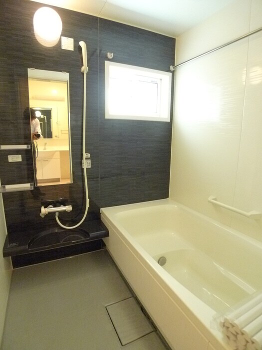物件内観写真9　(バス／シャワールーム等)
