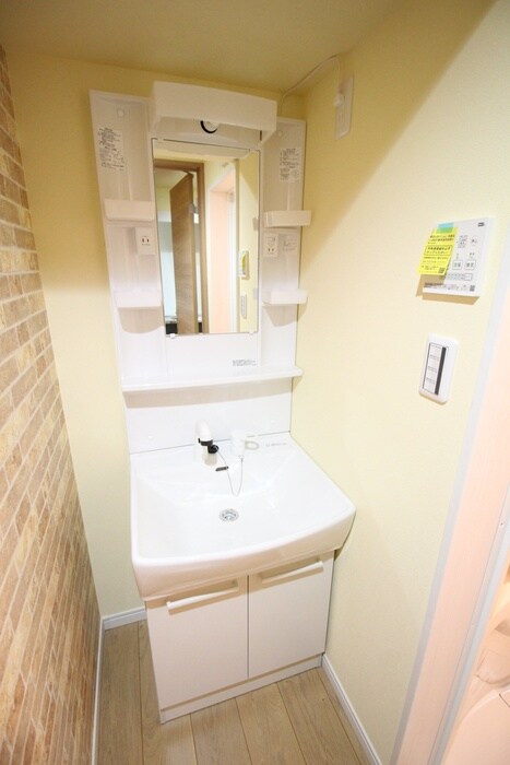 物件内観写真8　(洗面)