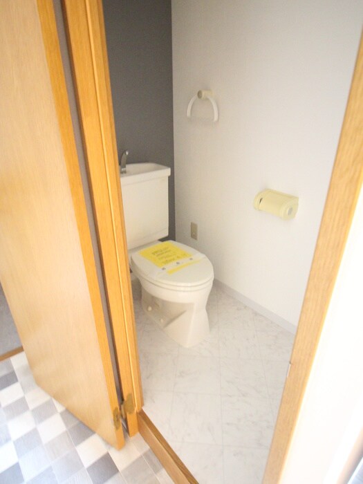 物件内観写真16　(トイレ)