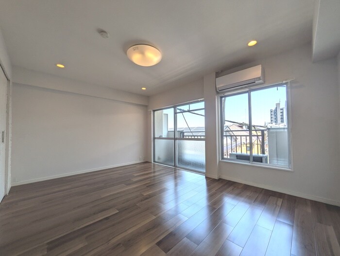 物件内観写真7　(居室)