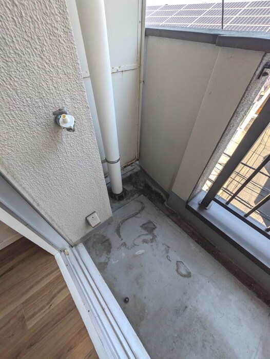 物件内観写真18　(洗濯機置場)