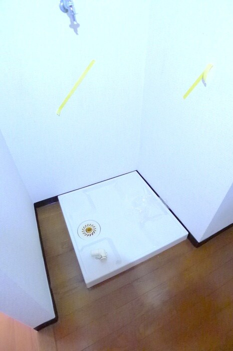 物件内観写真22　(洗濯機置場)